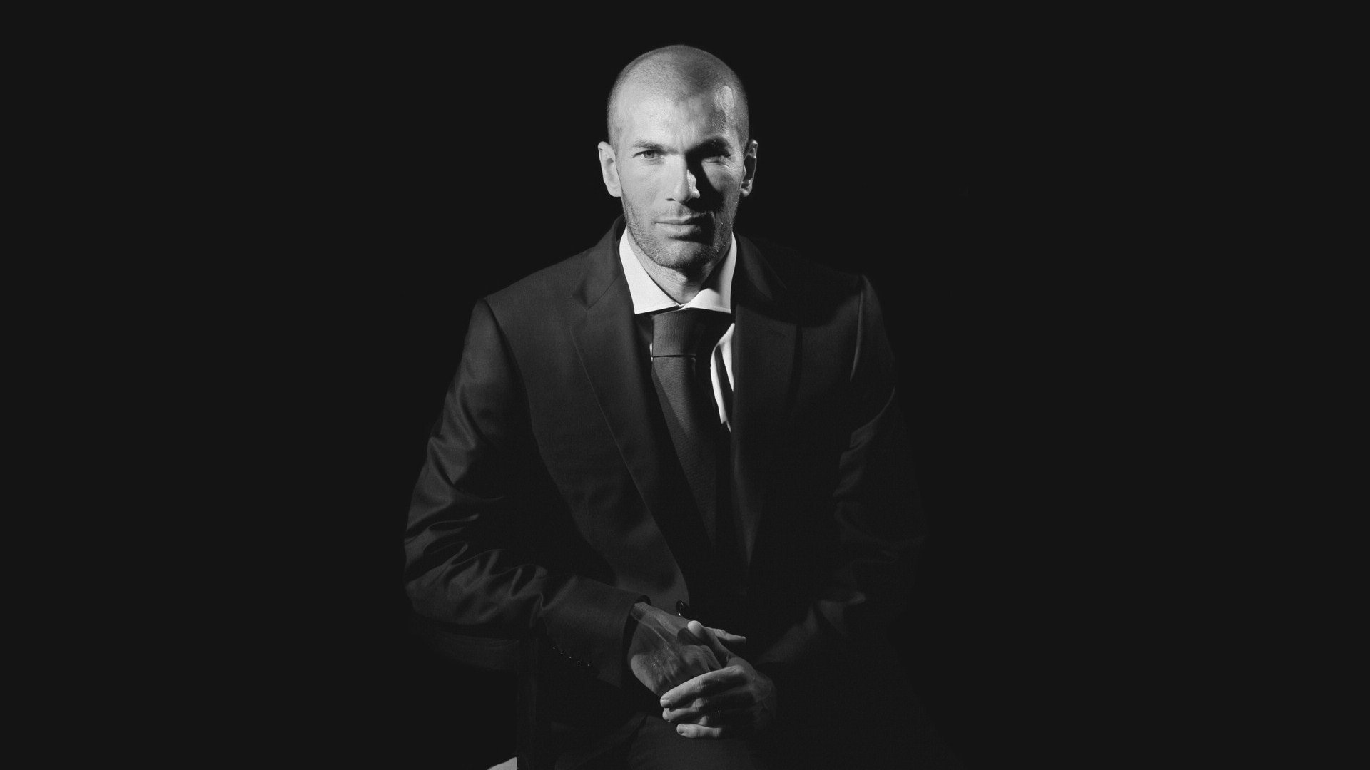 熊猫直播平台-年终总决赛险胜法网，纳达尔关键制胜的战术革命与意志传奇
